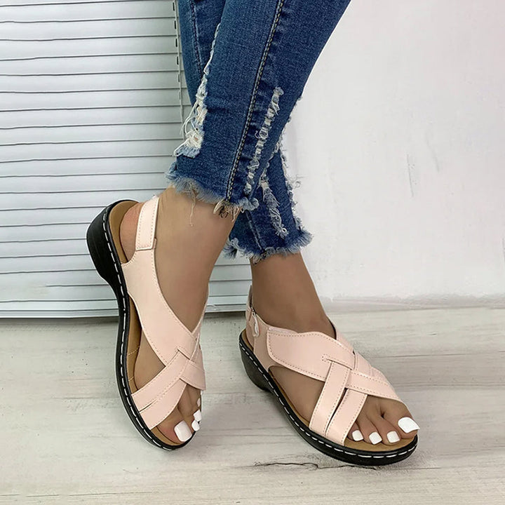 Avslappnade Strandsandaler