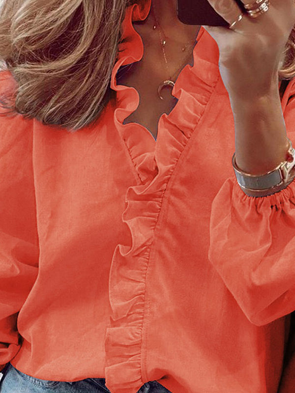 Vika | Blus med Puffärmar, Falbala-detaljer och Enfärgad V-ringning