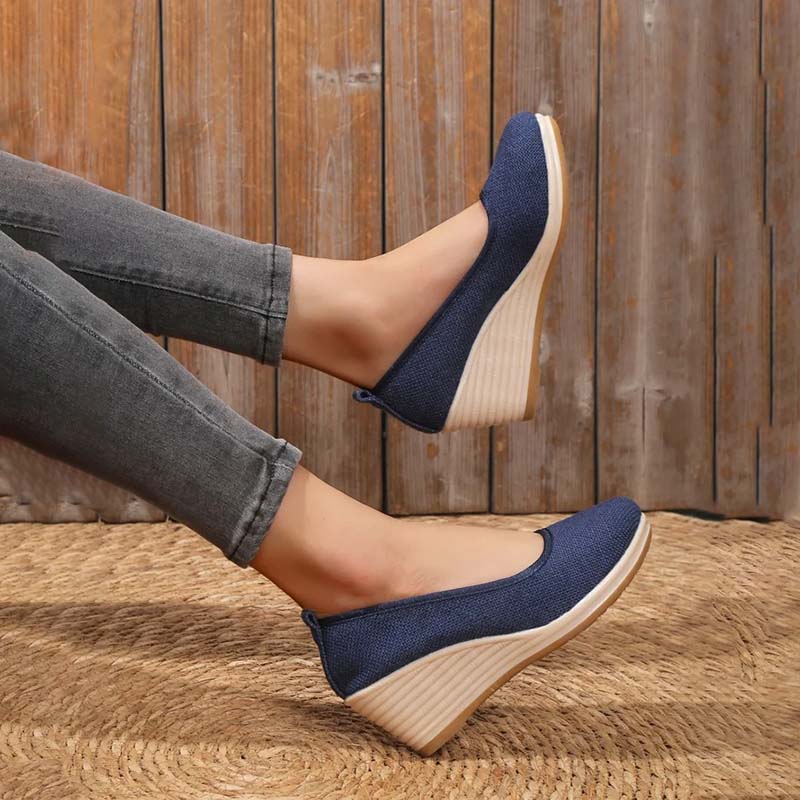 Avslappnad Wedge Skor