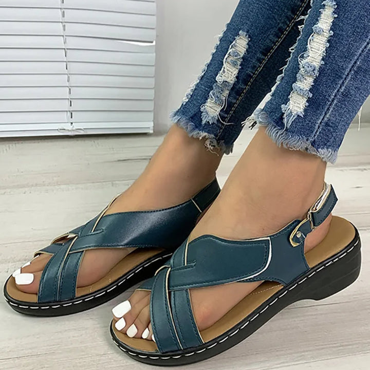 Avslappnade Strandsandaler