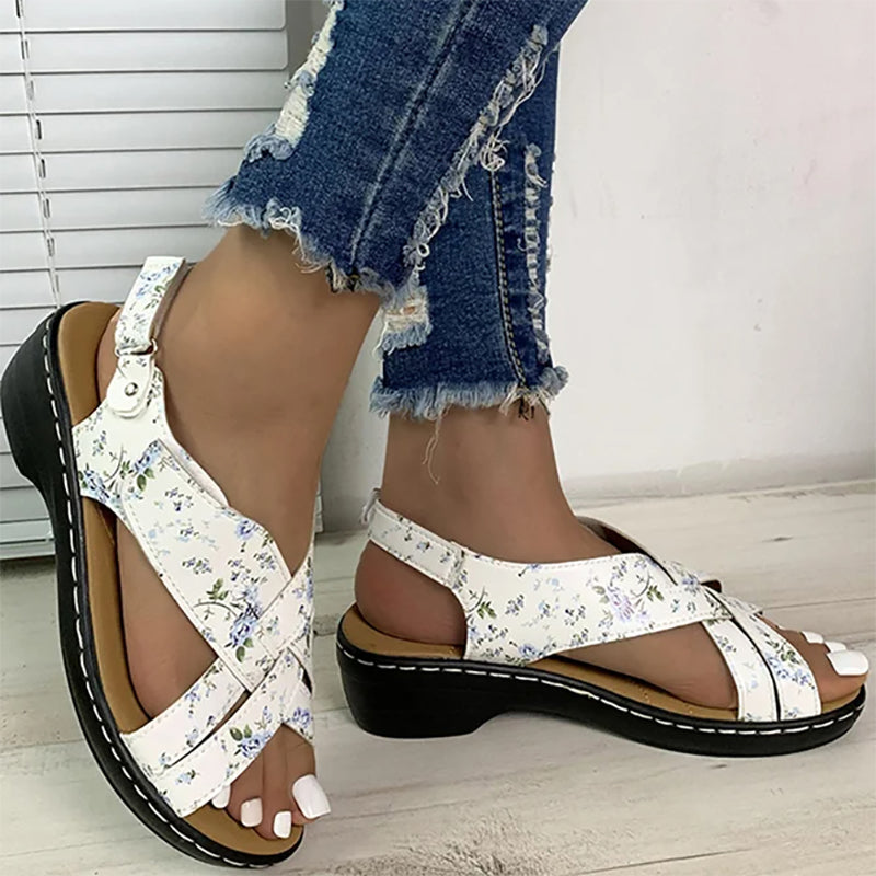 Avslappnade Strandsandaler