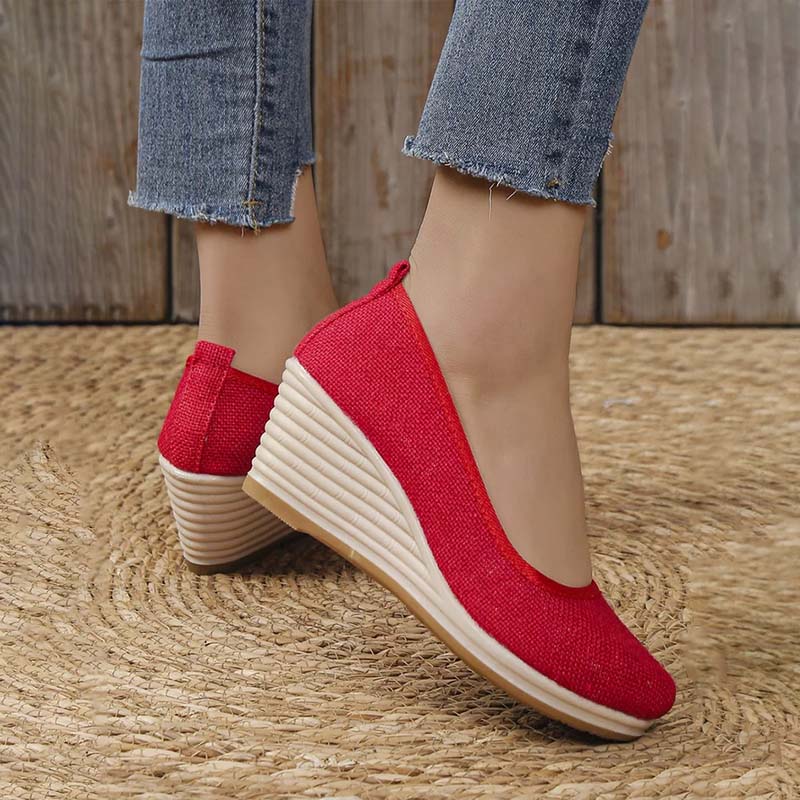 Avslappnad Wedge Skor